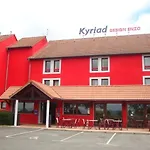 מלון Kyriad Montlucon - Victor Saint-Victor-des-Oules