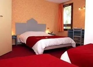 Kyriad Montlucon - Victor Otel 3*