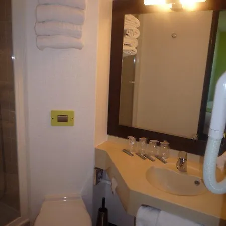 Kyriad Montlucon - Victor Hotel