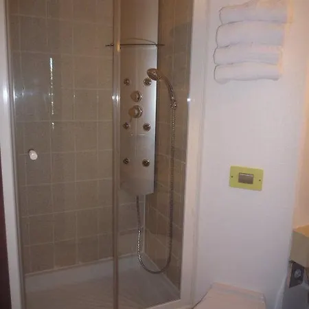 Otel Kyriad Montlucon - Victor 3*