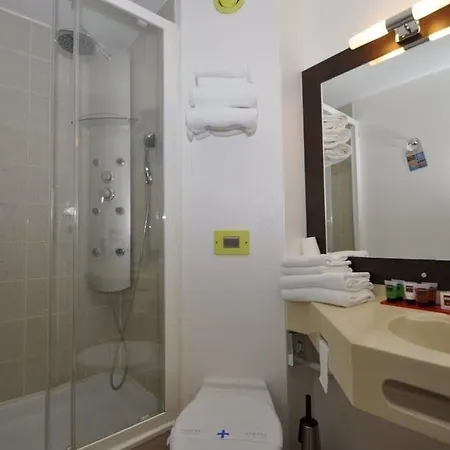 Hotel Kyriad Montlucon - Victor 3*