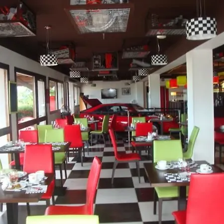 Hotel Kyriad Montluçon - Victor