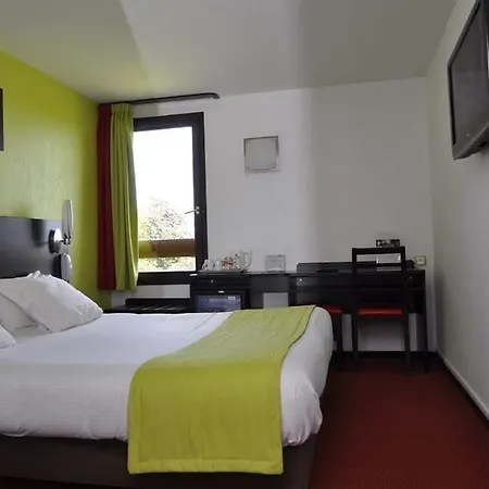 Kyriad Montlucon - Victor Otel