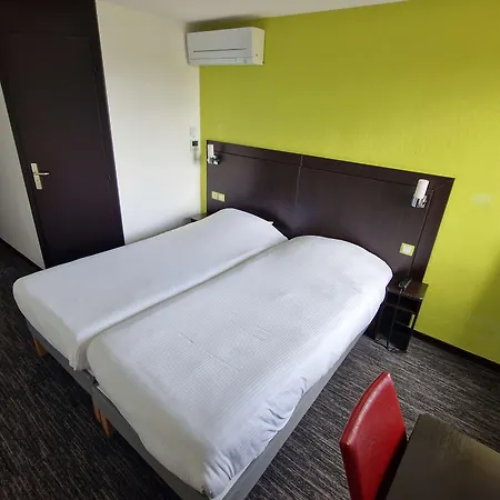 Kyriad Montlucon - Victor Hotel 3*