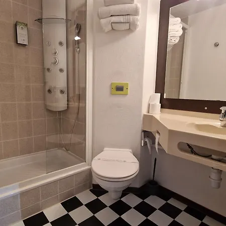 Kyriad Montluçon - Victor Hotel