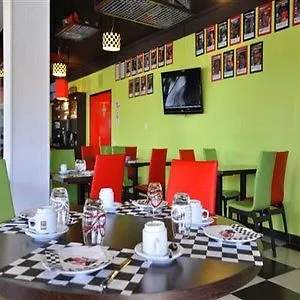 Kyriad Montlucon - Victor Hotel 3*